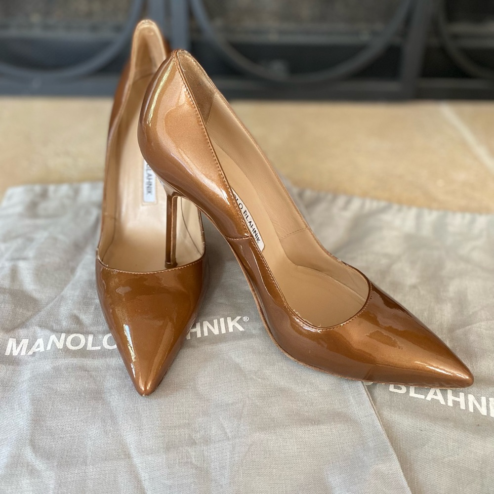 Manolo Blahnik BB Pump - Patent Bronze/Copper